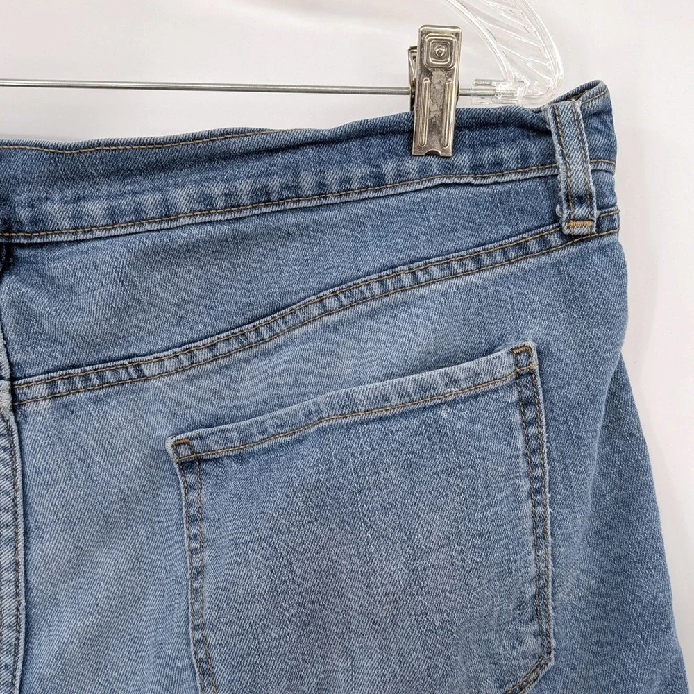 Distressed Denim Cutoff‎ Shorts Boyfriend Fit Old Navy 14 Regular